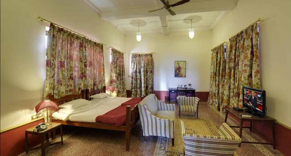 Ambika Niwas Palace, Surendranagar 5